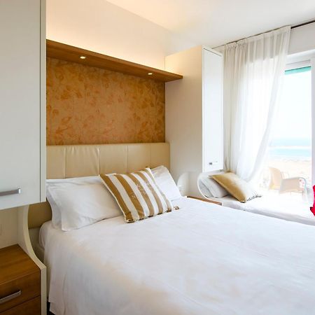 Eurhotel Rimini Ngoại thất bức ảnh