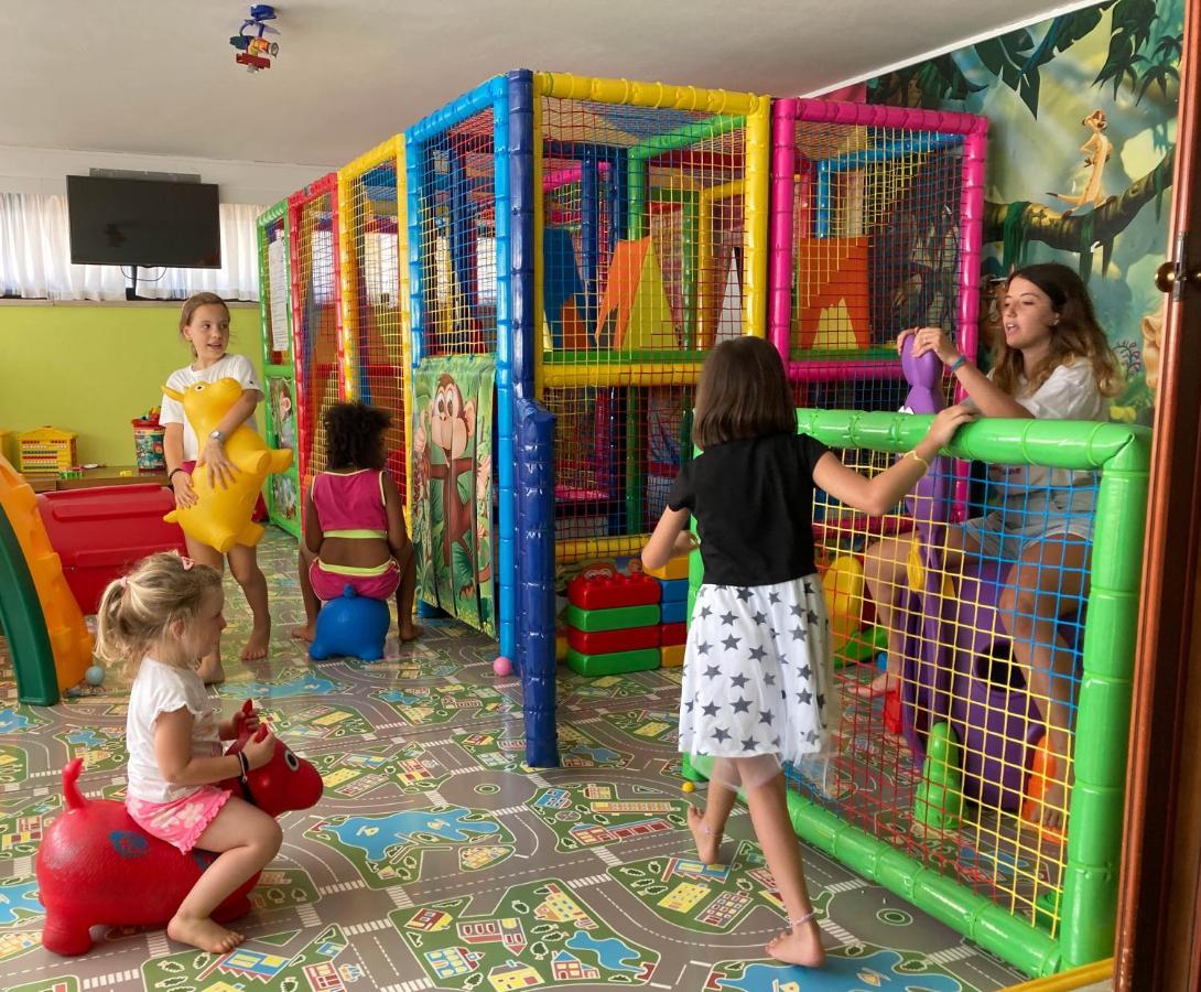 Eurhotel Rimini Ngoại thất bức ảnh