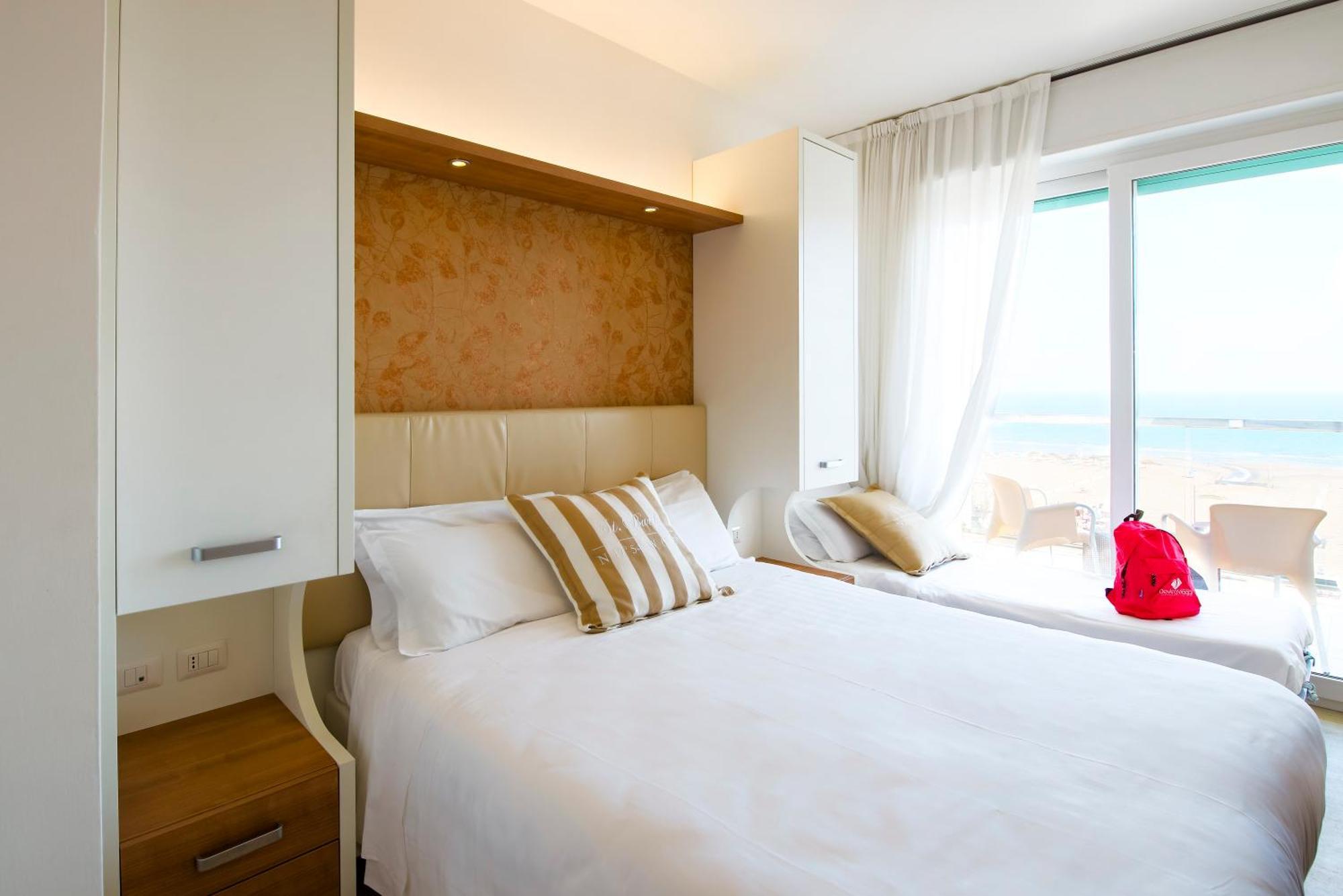 Eurhotel Rimini Ngoại thất bức ảnh