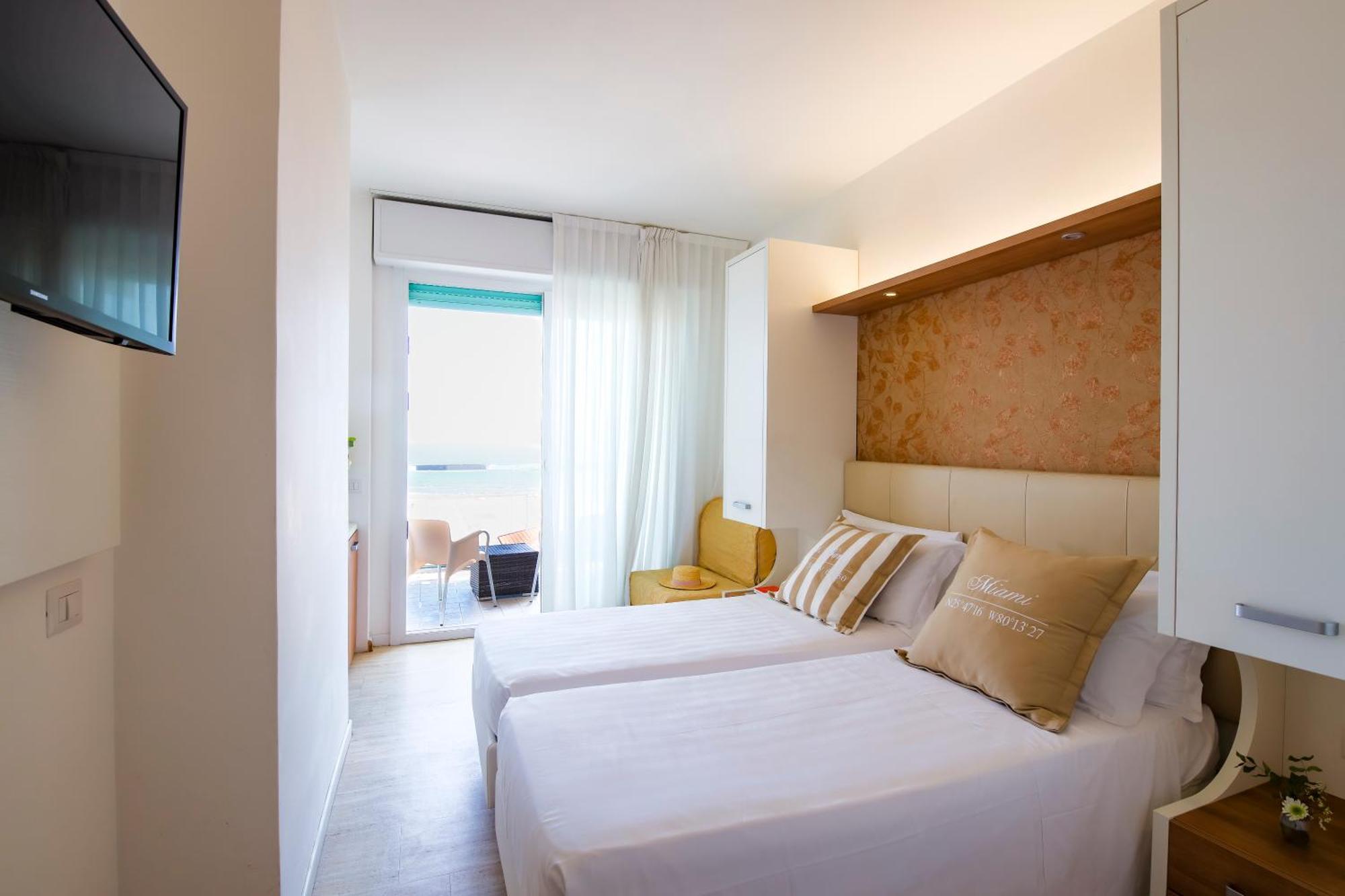 Eurhotel Rimini Ngoại thất bức ảnh