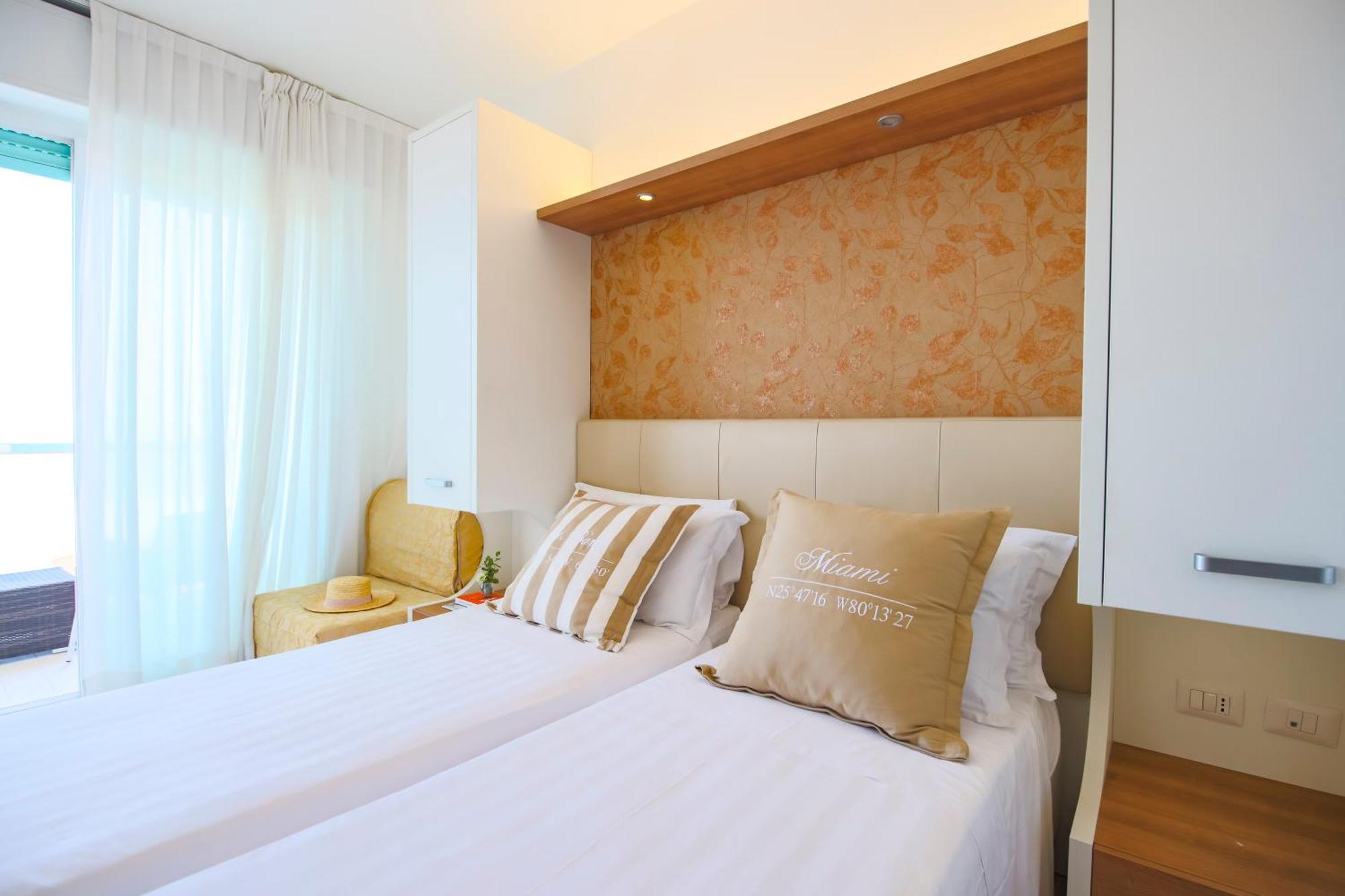 Eurhotel Rimini Ngoại thất bức ảnh