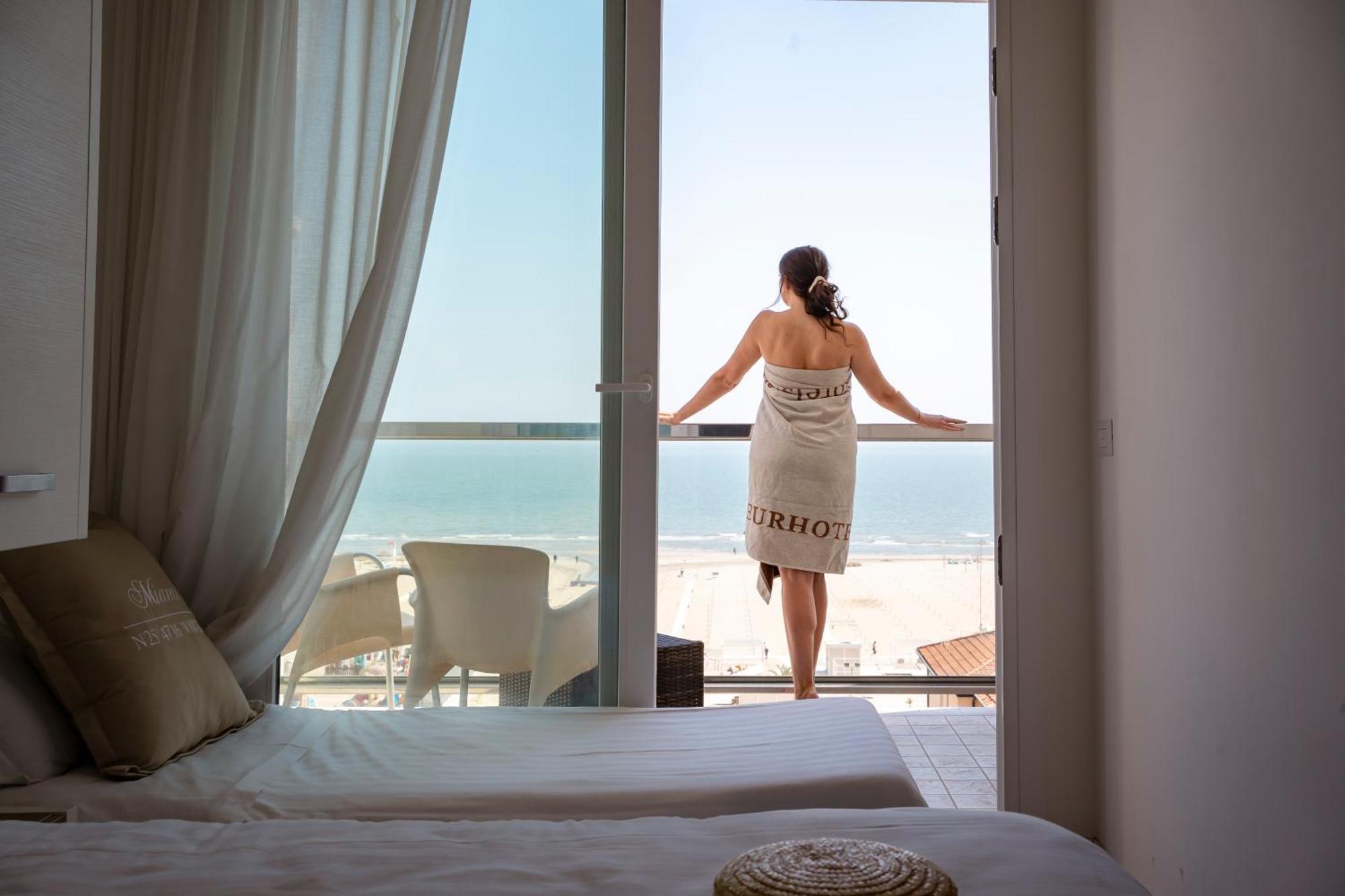 Eurhotel Rimini Ngoại thất bức ảnh