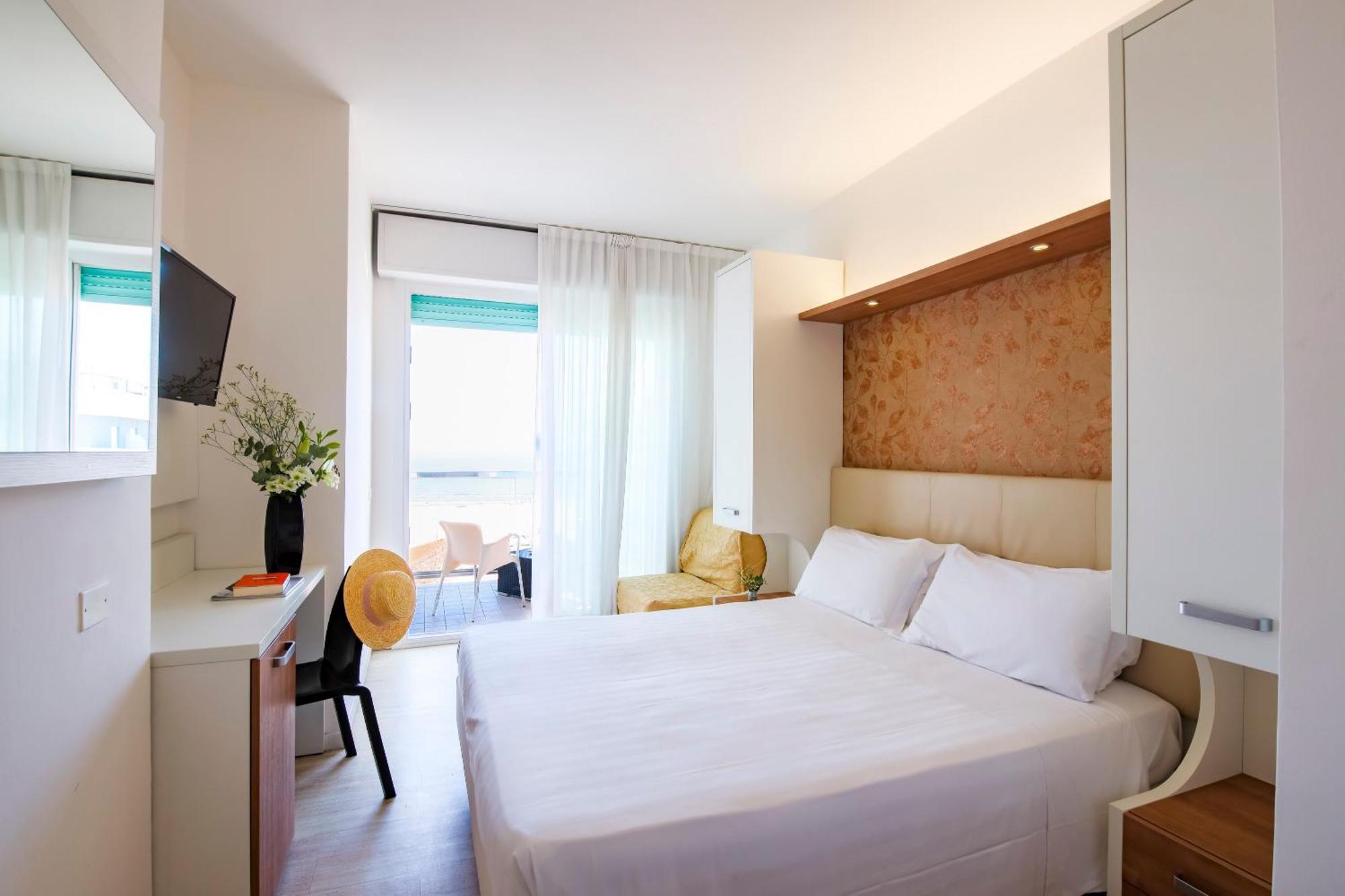 Eurhotel Rimini Ngoại thất bức ảnh