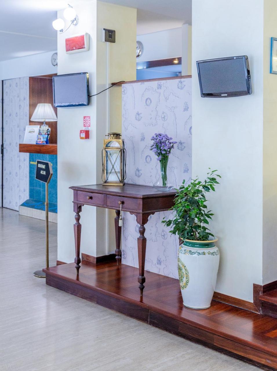 Eurhotel Rimini Ngoại thất bức ảnh