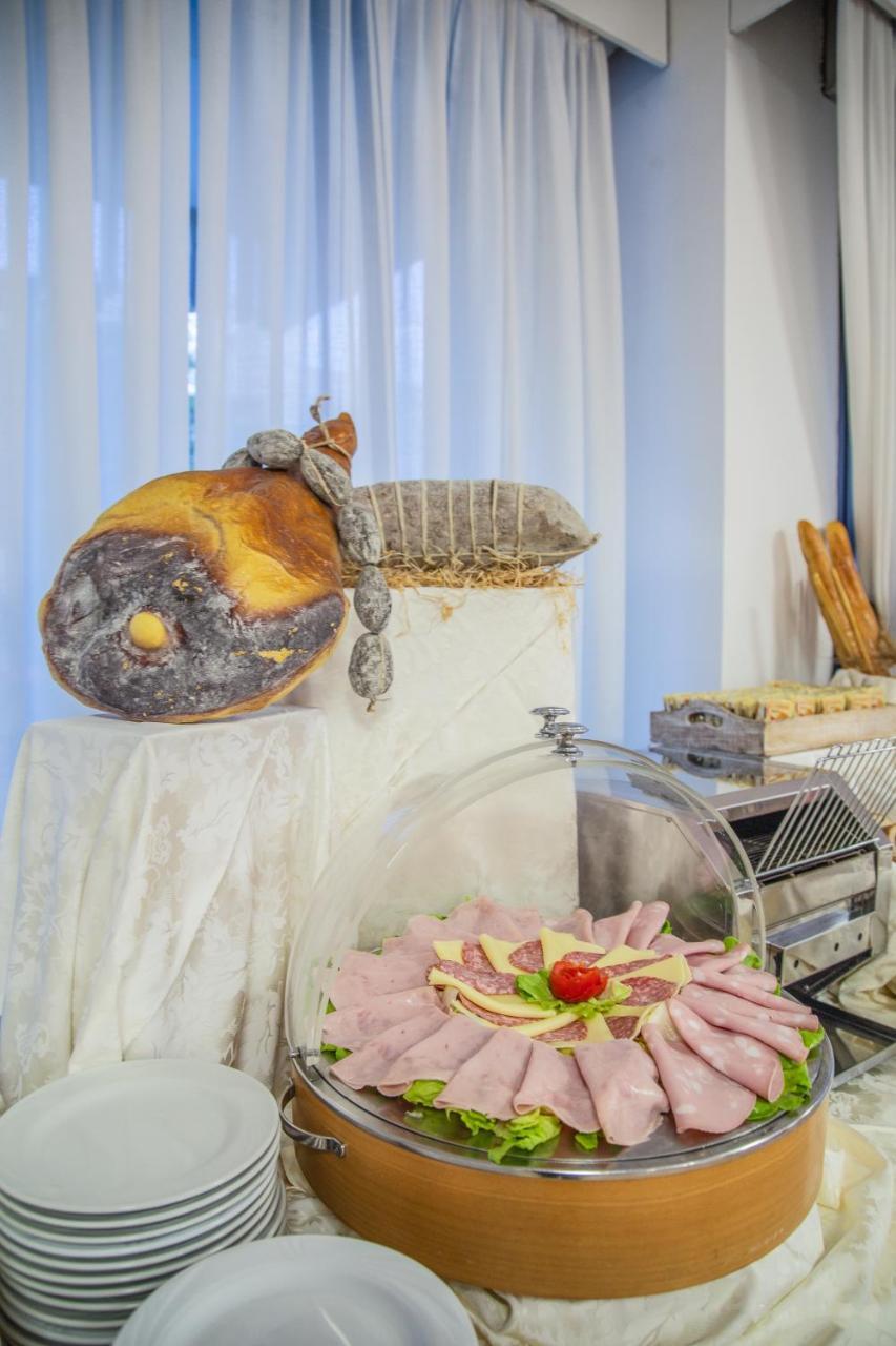 Eurhotel Rimini Ngoại thất bức ảnh